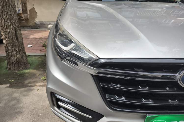 Used FAW Junpai D80 2019 TD220 Automatic Deluxe Model Right Front Headlight