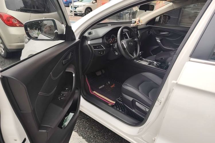 Used FAW Junpai D80 2019 TD220 Automatic Elite Model Driver Seat