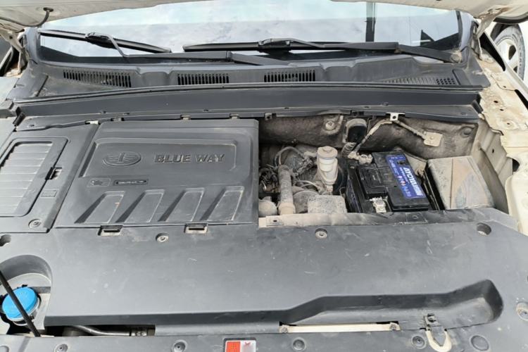 Used FAW Junpai D80 2019 TD220 Automatic Elite Model Engine Bay