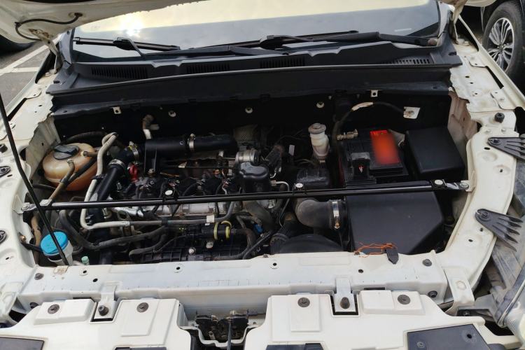 Used FAW Junpai D80 2019 TD220 Automatic Elite Model Engine Bay