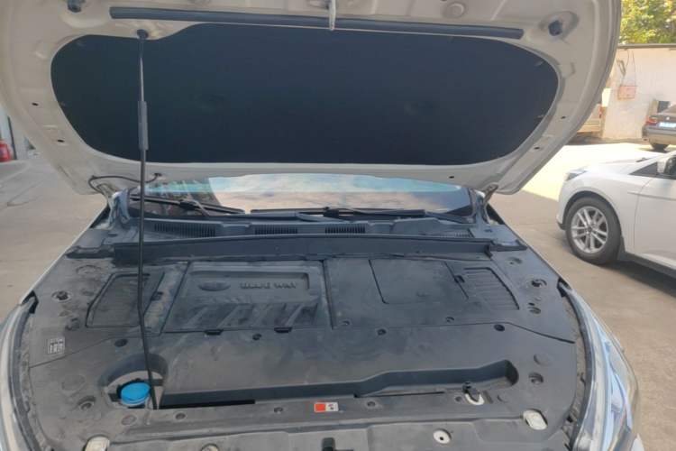 Used FAW Junpai D80 2019 TD220 Automatic Tech Model Engine Bay