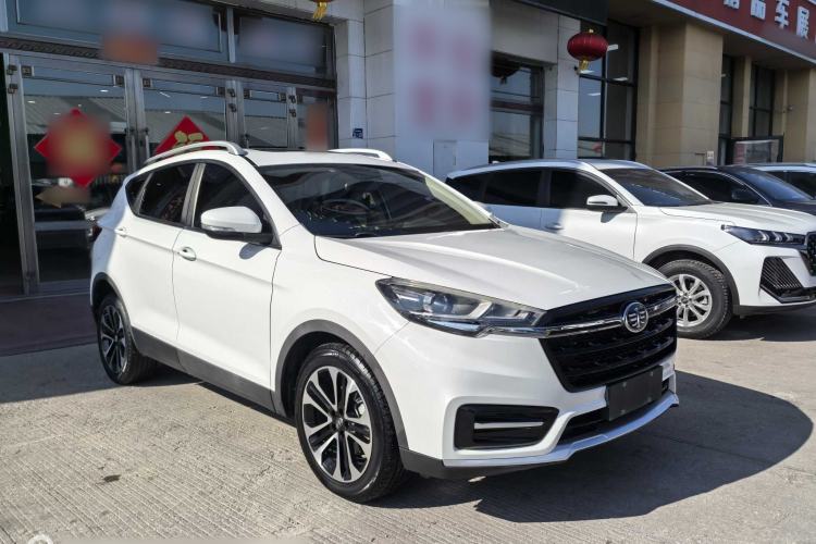 Used FAW Junpai D80 2019 TD220 Automatic Elite Model Exterior 2