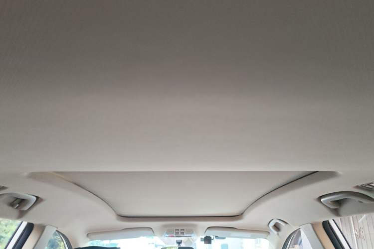Used FAW Junpai D80 2019 TD220 Automatic Elite Model Headliner