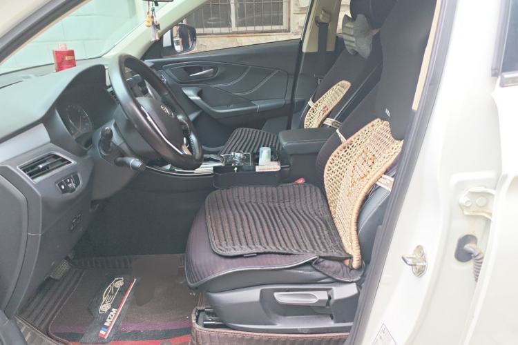 Used FAW Junpai D80 2019 TD220 Automatic Elite Model Left Front Seat