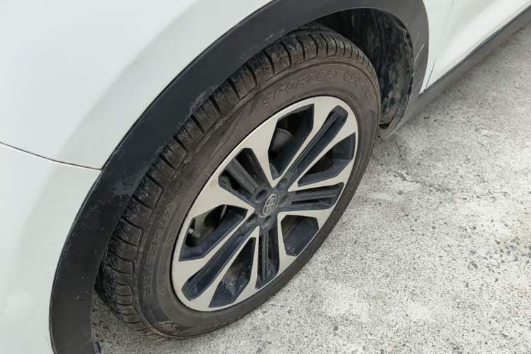 Used FAW Junpai D80 2019 TD220 Automatic Elite Model Left Front Wheel Hub