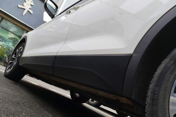 Used FAW Junpai D80 2019 TD220 Automatic Elite Model Left Side Sill