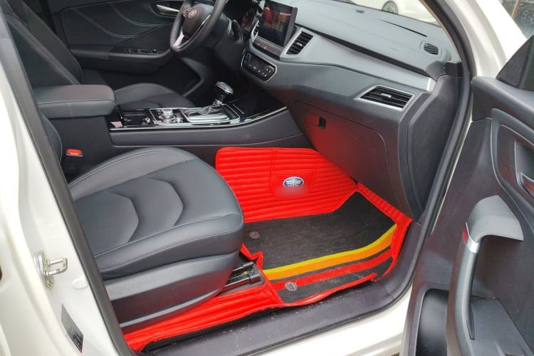 Used FAW Junpai D80 2019 TD220 Automatic Elite Model Right Front Seat
