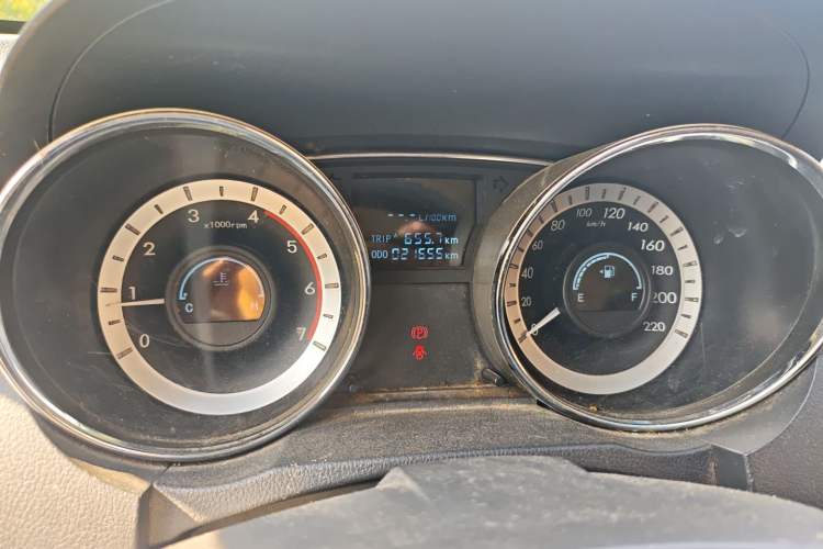 Used FAW Lanjian H6 2018 2.5T Four-Wheel Drive Luxury Short Wheelbase JE4D25E Instrument Cluster