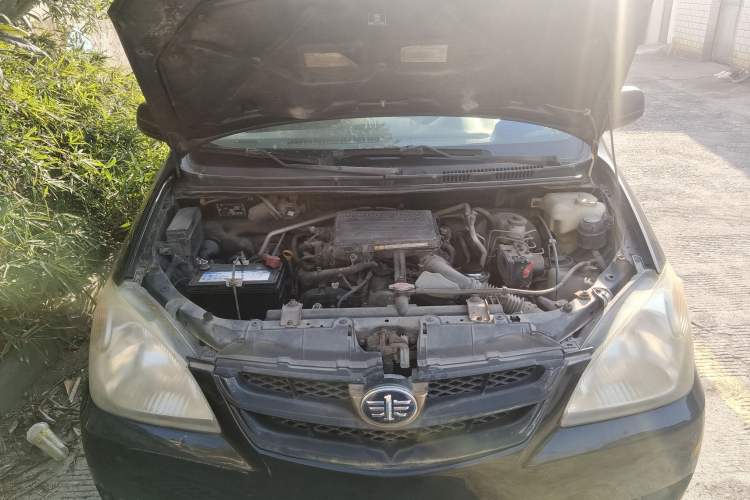 Used FAW Senya M80 2009 1.3L Manual 5-Seater Standard Edition Engine Bay