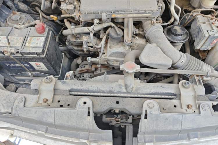 Used FAW Senya M80 2009 1.5L Manual 5-Seater Standard Version Engine Bay