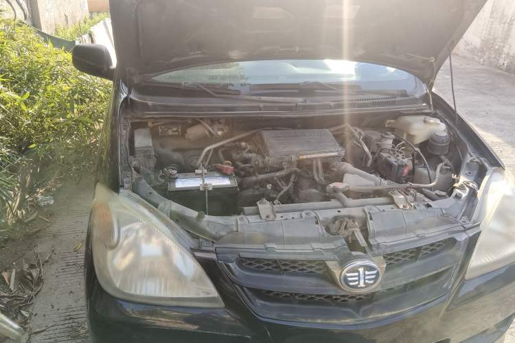 Used FAW Senya M80 2009 1.3L Manual 5-Seater Standard Edition Engine Bay Right