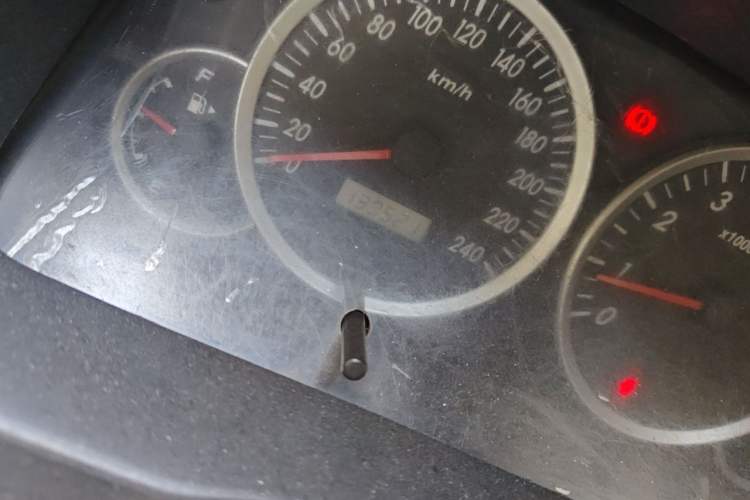 Used FAW Senya M80 2009 1.5L Manual 5-Seater Standard Version Odometer Close Up