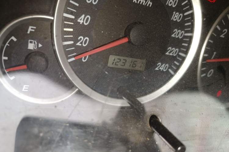 Used FAW Senya M80 2009 1.3L Manual 5-Seater Standard Edition Odometer Close Up