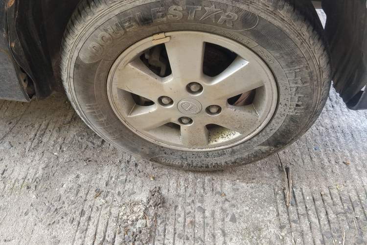 Used FAW Senya M80 2009 1.3L Manual 5-Seater Standard Edition Right Front Wheel Hub