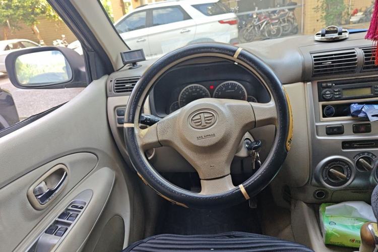 Used FAW Senya M80 2009 1.5L Manual 5-Seater Standard Version Steering Wheel