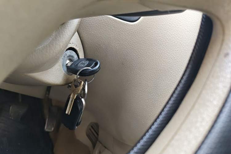 Used FAW Senya M80 2009 1.5L Manual 5-Seater Standard Version Vehicle Key