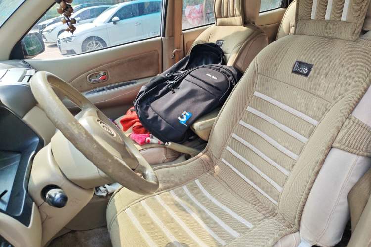 Used FAW Senya M80 2009 1.5L Automatic 5-Seater Luxury Version Left Front Seat