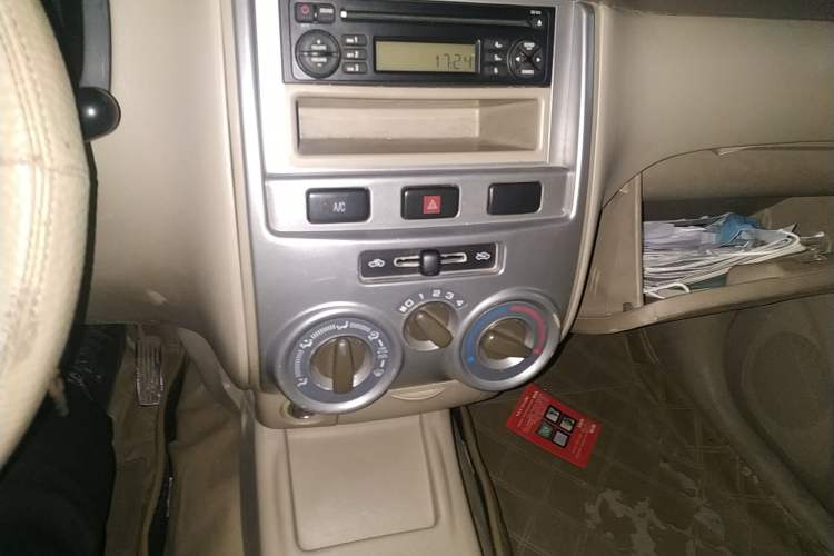 Used FAW Senya M80 2009 1.5L Manual 7-Seater Standard Edition Audio And AC Panel
