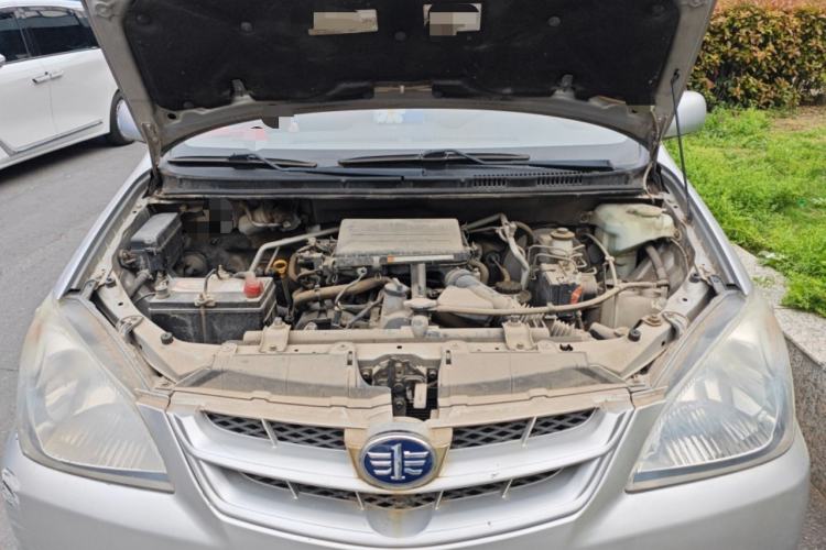 Used FAW Senya M80 2009 1.3L Manual 7-Seater Standard Edition Engine Bay