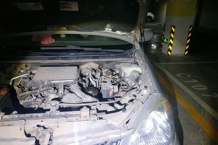 Used FAW Senya M80 2009 1.5L Manual 7-Seater Standard Edition Engine Bay Left