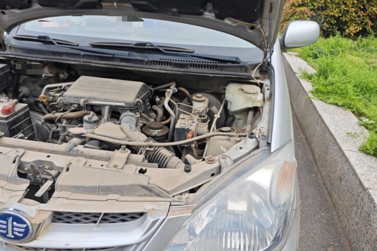 Used FAW Senya M80 2009 1.3L Manual 7-Seater Standard Edition Engine Bay Left