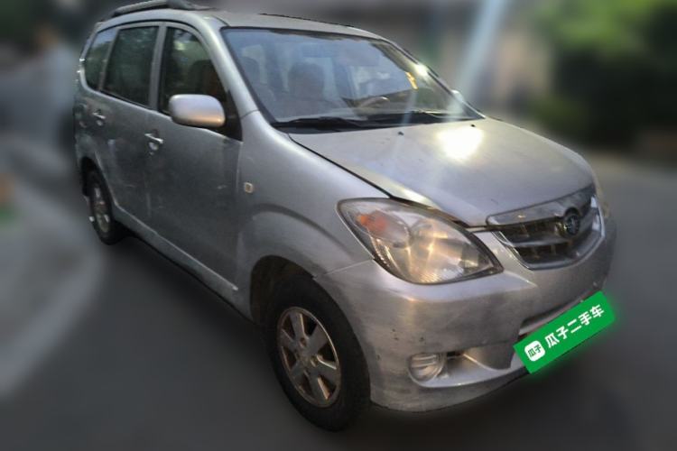 Used FAW Senya M80 2009 1.3L Manual 7-Seater Special Edition Front Right 45 Deg