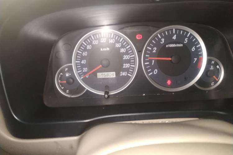 Used FAW Senya M80 2009 1.5L Manual 7-Seater Standard Edition Odometer Close Up