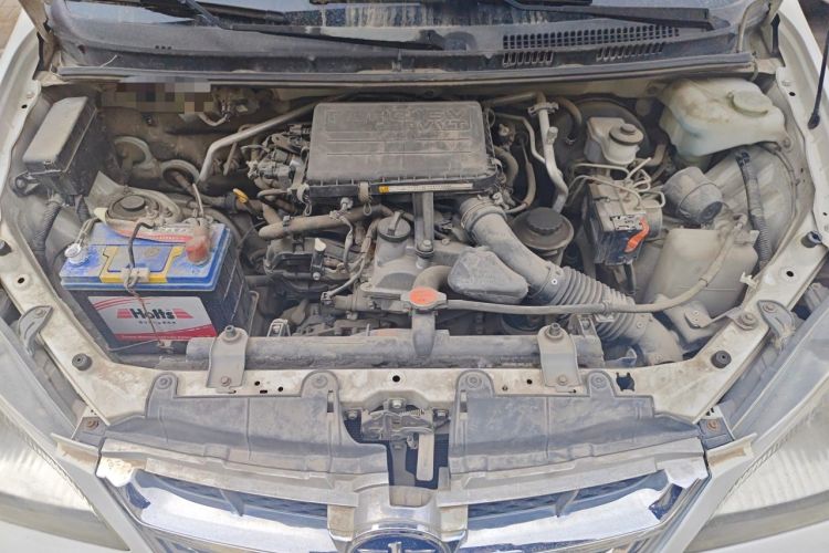 Used FAW Senya M80 2009 1.5L Manual 7-Seater Comfort Version Engine Bay