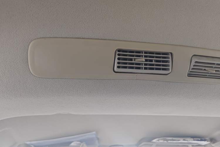 Used FAW Senya M80 2009 1.5L Manual 7-Seater Comfort Version Headliner