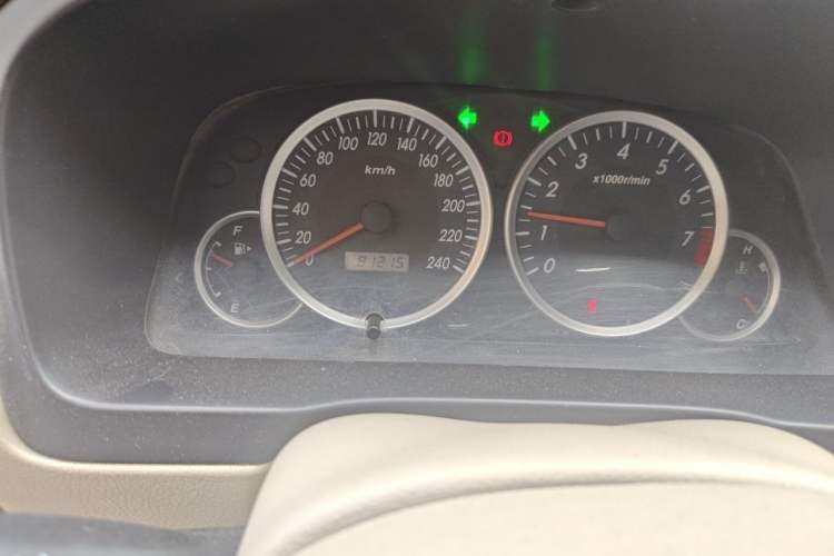 Used FAW Senya M80 2009 1.5L Manual 7-Seater Comfort Version Odometer Close Up