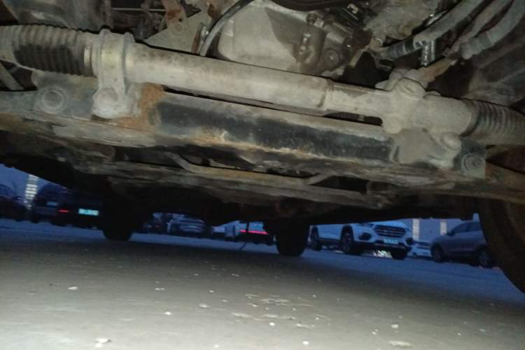 Used FAW Senya M80 2011 1.3L Manual 7-Seater Chassis Front