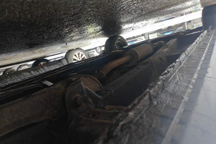 Used FAW Senya M80 2011 1.3L Manual 5 Seats Chassis Rear Left