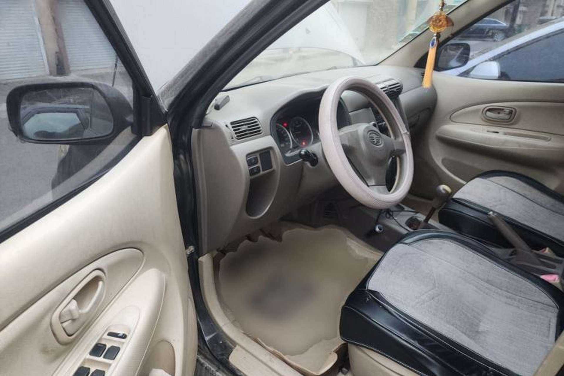 Used FAW Senya M80 2011 Value Edition 1.3L Manual 5-Seater Driver Seat