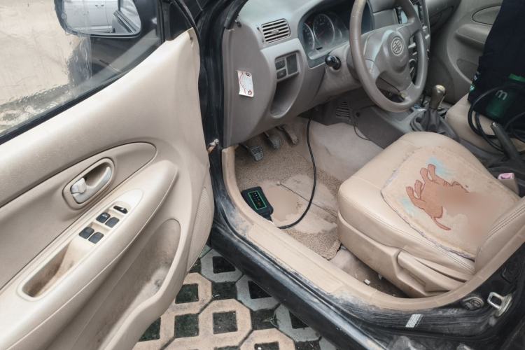 Used FAW Senya M80 2011 1.3L Manual 5 Seats Driver Seat