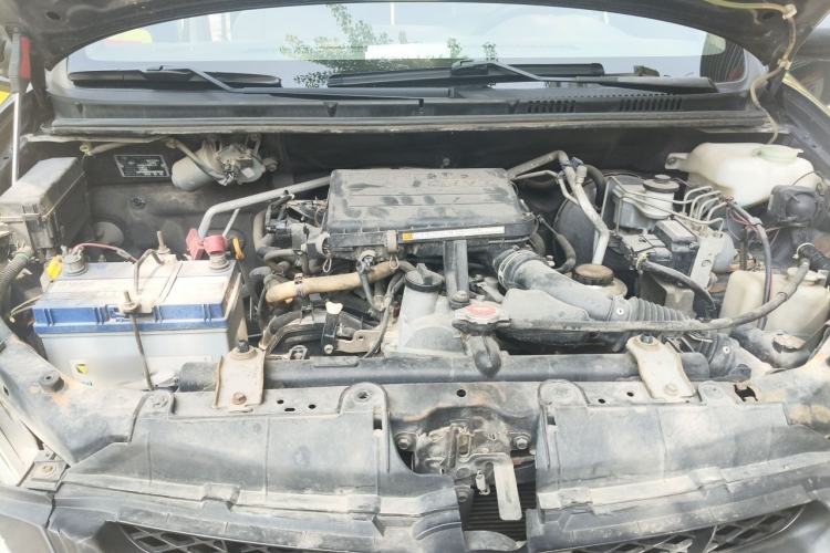 Used FAW Senya M80 2011 1.3L Manual 5 Seats Engine Bay