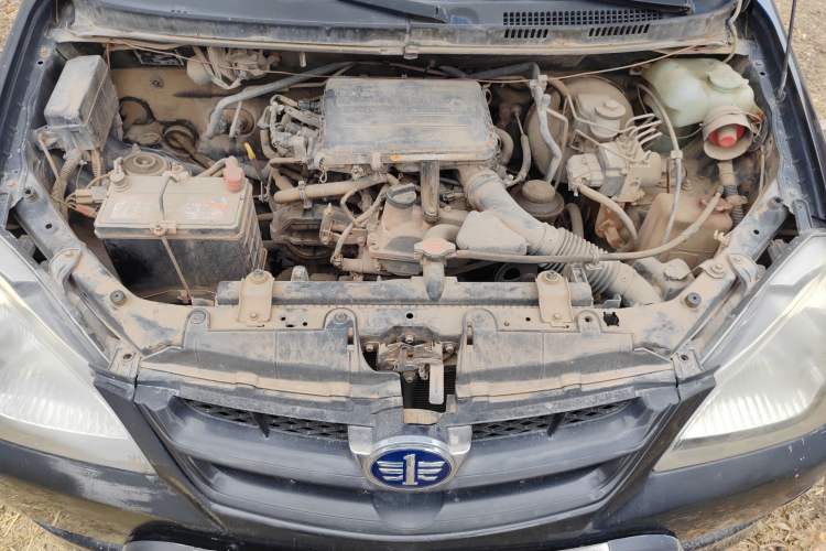 Used FAW Senya M80 2011 Value Edition 1.3L Manual 5-Seater Engine Bay