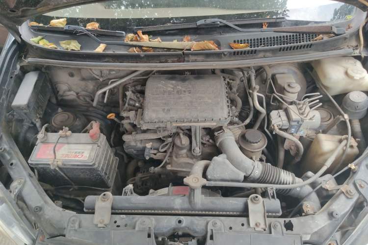 Used FAW Senya M80 2011 Value Edition 1.3L Manual 5-Seater Engine Bay