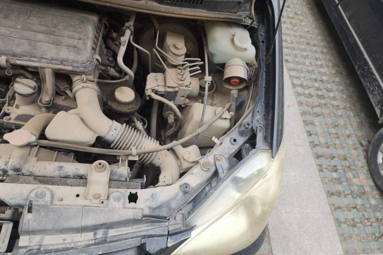 Used FAW Senya M80 2011 Value Edition 1.3L Manual 5-Seater Engine Bay Left