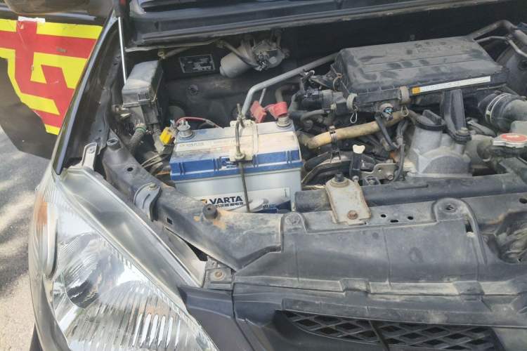 Used FAW Senya M80 2011 1.3L Manual 5 Seats Engine Bay Right