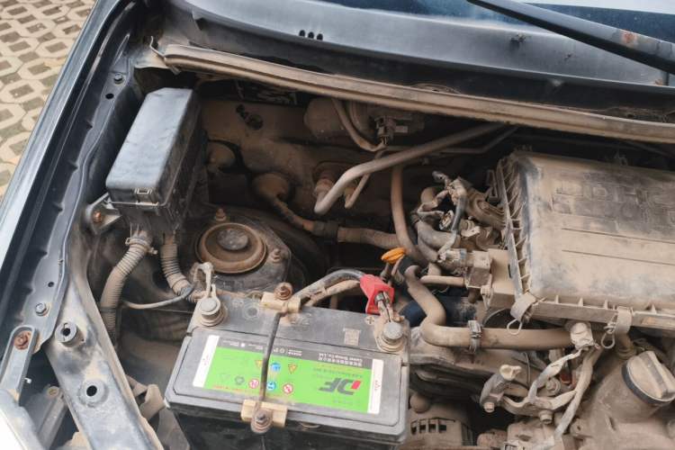 Used FAW Senya M80 2011 1.3L Manual 5 Seats Engine Bay Right