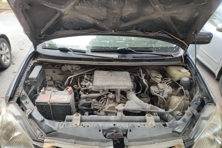 Used FAW Senya M80 2011 Value Edition 1.3L Manual 5-Seater Engine Bay