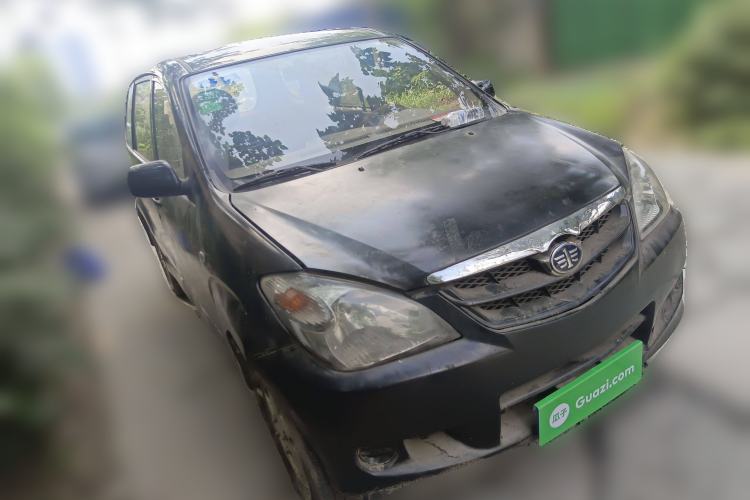 Used FAW Senya M80 2011 Value Edition 1.3L Manual 5-Seater Front Right 45 Deg
