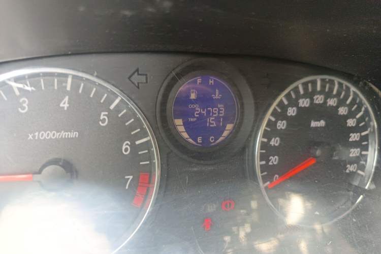 Used FAW Senya M80 2011 Value Edition 1.3L Manual 5-Seater Odometer Close Up