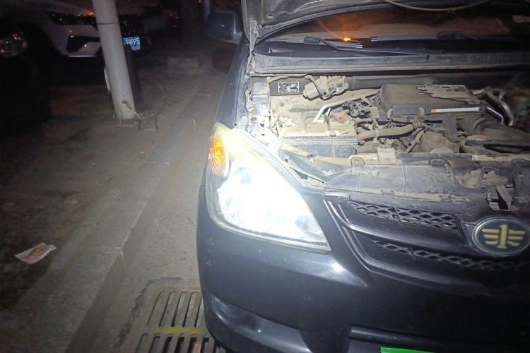Used FAW Senya M80 2011 1.3L Manual 5 Seats Right Front Headlight
