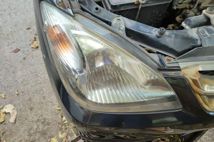 Used FAW Senya M80 2011 Value Edition 1.3L Manual 5-Seater Right Front Headlight