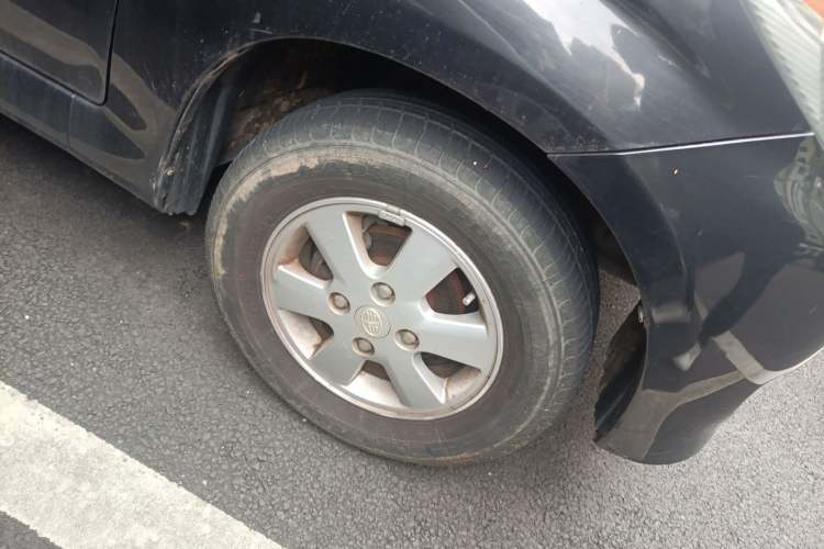 Used FAW Senya M80 2011 Value Edition 1.3L Manual 5-Seater Right Front Wheel Hub
