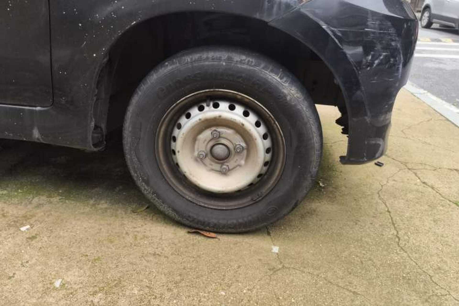 Used FAW Senya M80 2011 1.3L Manual 5 Seats Right Front Wheel Hub
