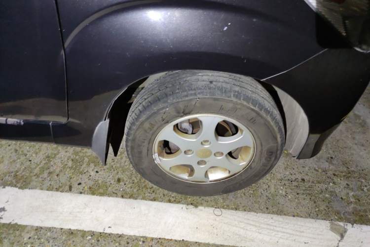 Used FAW Senya M80 2011 1.3L Manual 5 Seats Right Front Wheel Hub