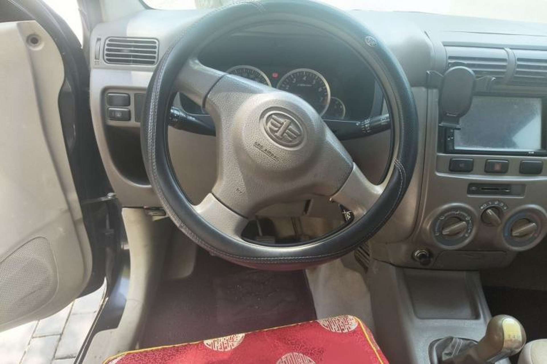 Used FAW Senya M80 2011 1.3L Manual 5 Seats Steering Wheel