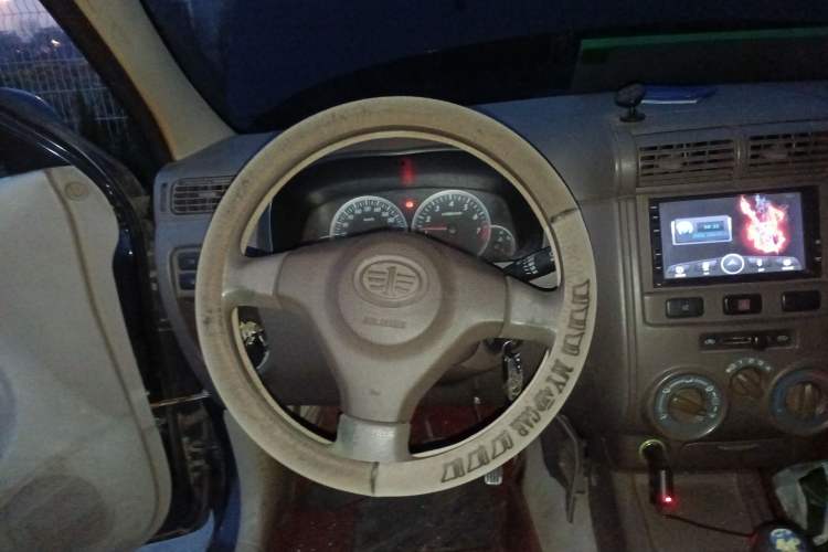 Used FAW Senya M80 2011 1.3L Manual 7-Seater Steering Wheel
